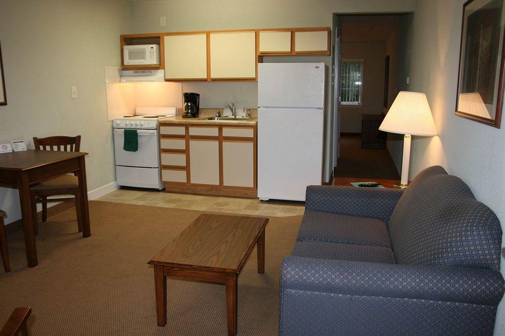 Affordable Suites Jacksonville Buitenkant foto