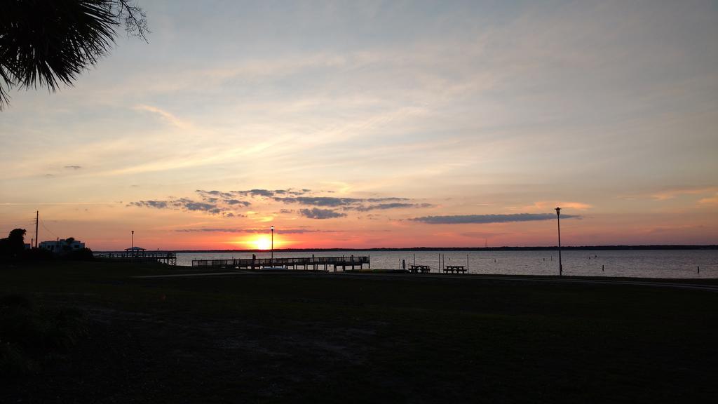 Affordable Suites Jacksonville Buitenkant foto