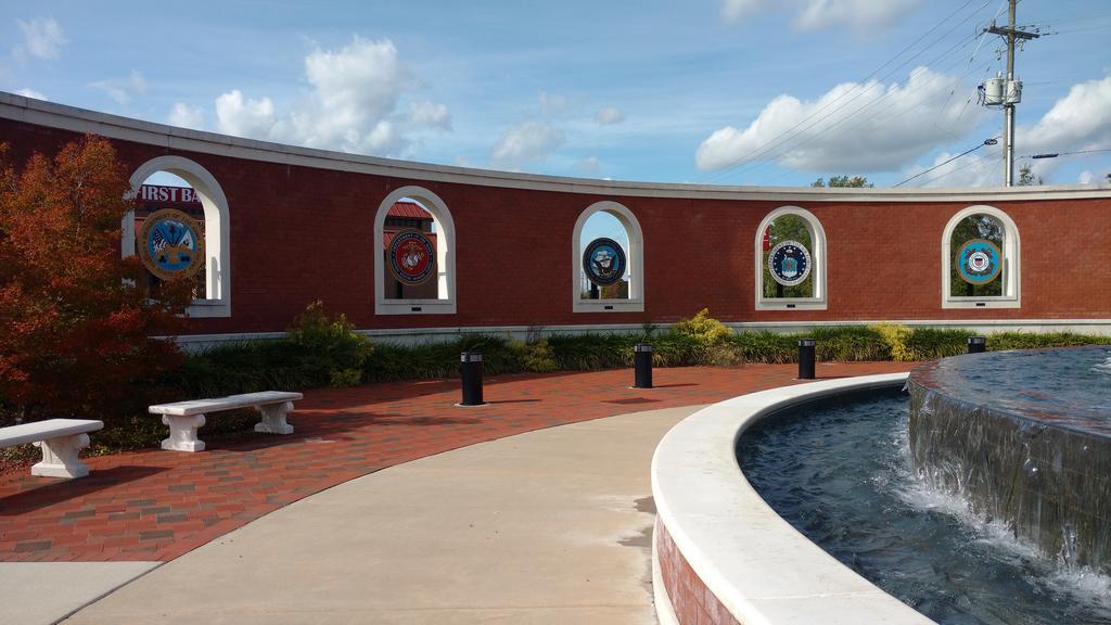 Affordable Suites Jacksonville Buitenkant foto