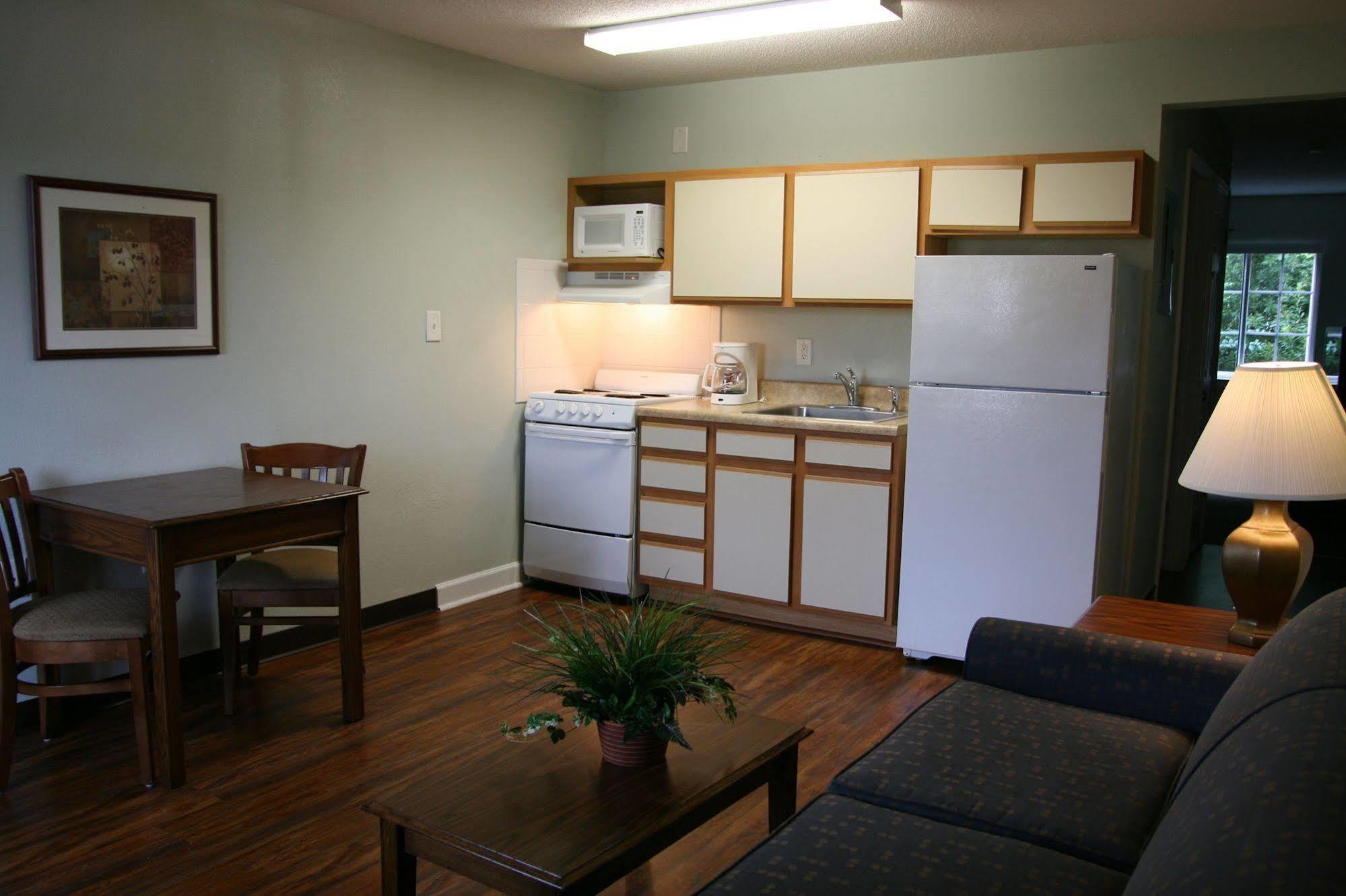 Affordable Suites Jacksonville Buitenkant foto